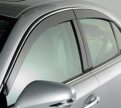 Lexus IS 250/300/350 седан (2013-2019) дефлекторы боковых окон с хромированным молдингом